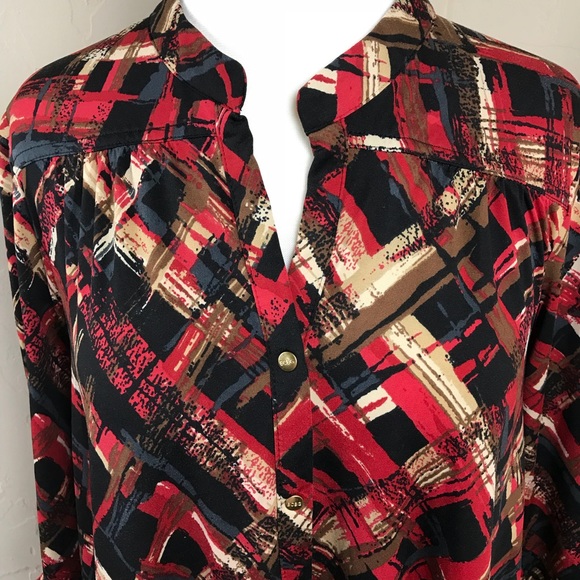 BCBGMaxAzria Button Front Printed Tunic - Picture 4 of 7